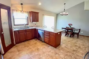 2680 Sussex Rd, Green Bay, WI 54311 - Photo 13