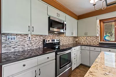 125 Traders Point Lane, Green Bay, WI 54302 - Photo 17