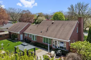 240 Arbor Ln, Green Bay, WI 54301 - Photo 43