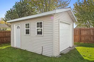 2124 Kensington Ln, Green Bay, WI 54311 - Photo 31