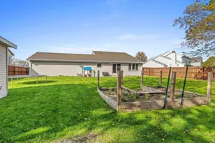 2124 Kensington Ln, Green Bay, WI 54311 - Photo 33