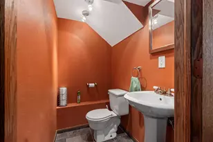 1131 Lawe St, Green Bay, WI 54301 - Photo 25
