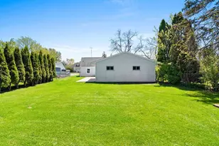 1906 Columbia Ave, Oshkosh, WI 54901 - Photo 21