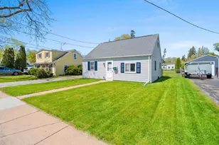 1906 Columbia Ave, Oshkosh, WI 54901 - Photo 27