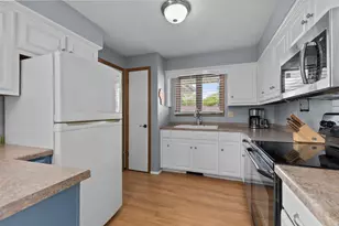 543 E Murray Ave, Appleton, WI 54915 - Photo 9