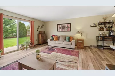 1300 Alpine Drive #606, Green Bay, WI 54311 - Photo 5