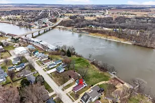 739 Park St, Wrightstown, WI 54180 - Photo 35