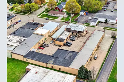 121 N Douglas Street, Appleton, WI 54914 - Photo 1