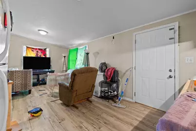 1331 Broad Street, Oshkosh, WI 54901 - Photo 3