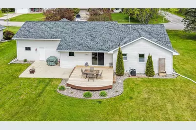 2067 Elvira Way, Green Bay, WI 54313 - Photo 43