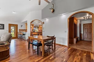 4360 Reighmoor Rd, Omro, WI 54963 - Photo 5
