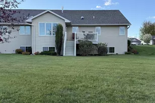 1031 Misty Meadow Cir, De Pere, WI 54115 - Photo 5