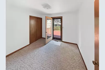 1520 S Ridge Road, Green Bay, WI 54304 - Photo 13