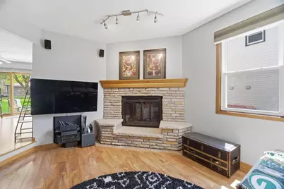 510 Silver Spring Drive, Green Bay, WI 54303 - Photo 3