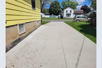 135 Burnett Street, Beaver Dam, WI 53916 - Photo 25