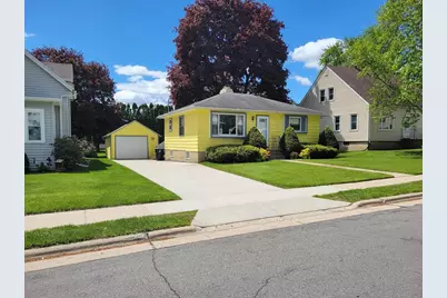 135 Burnett Street, Beaver Dam, WI 53916 - Photo 3