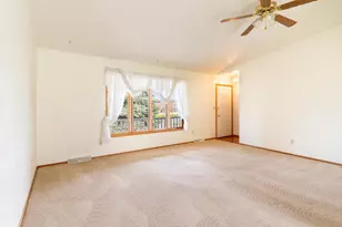 2750 St Anthony Dr, Green Bay, WI 54311 - Photo 9