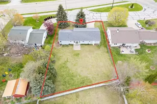 2750 St Anthony Dr, Green Bay, WI 54311 - Photo 7