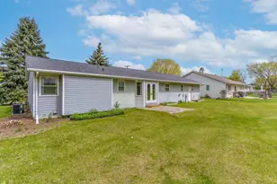 2750 St Anthony Dr, Green Bay, WI 54311 - Photo 5