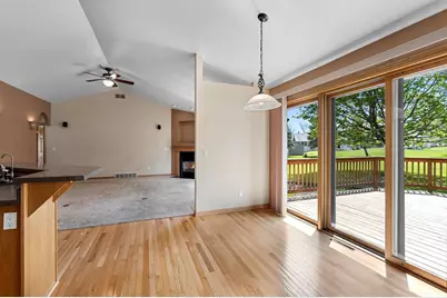 821 Ash Street, Green Bay, WI 54313 - Photo 17