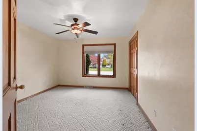 821 Ash Street, Green Bay, WI 54313 - Photo 29