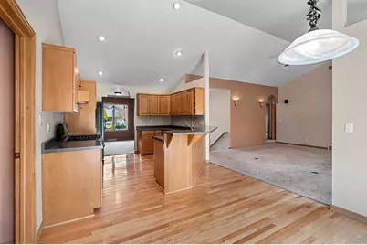 821 Ash Street, Green Bay, WI 54313 - Photo 19