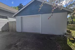 403 State St, Redgranite, WI 54970 - Photo 21