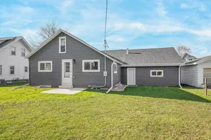 303 1st Ave, Winneconne, WI 54988 - Photo 3