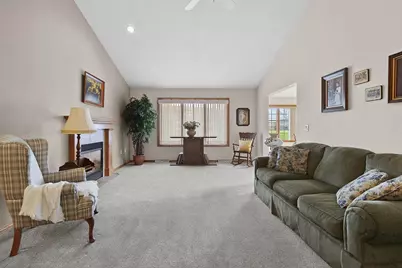 394 Woodfield Drive, Green Bay, WI 54313 - Photo 15