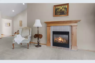 394 Woodfield Drive, Green Bay, WI 54313 - Photo 17