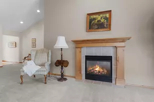 394 Woodfield Dr, Green Bay, WI 54313 - Photo 17