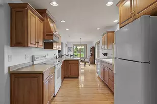 394 Woodfield Dr, Green Bay, WI 54313 - Photo 23