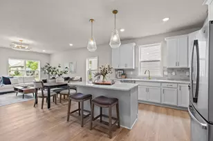 3609 E Gladiolus Pl, Appleton, WI 54913 - Photo 5