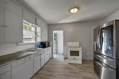 1139 Badger Street, Green Bay, WI 54303 - Photo 19