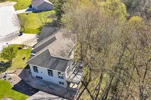 531 Diamond Ridge Cir, Denmark, WI 54208 - Photo 37