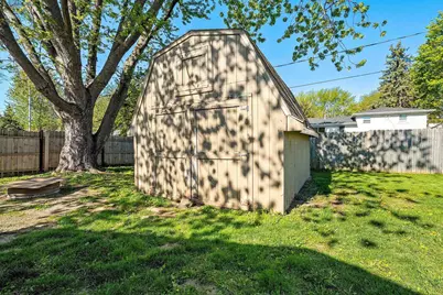 920 Lee Avenue, De Pere, WI 54115 - Photo 3