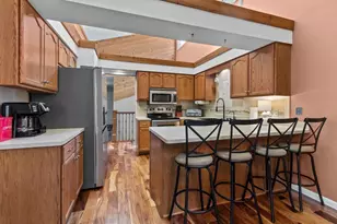 704 Miller Ln Ct, Kaukauna, WI 54130 - Photo 9
