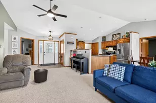 106 Parkview Dr, Eden, WI 53019 - Photo 7