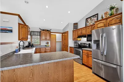 106 Parkview Drive, Eden, WI 53019 - Photo 9