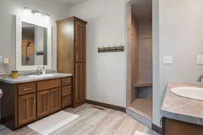 1342 Buckys, Howard, WI 54313 - Photo 23