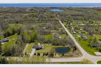 930 County Road J, Little Suamico, WI 54141 - Photo 11