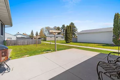 3722 Mackert Street, Manitowoc, WI 54220 - Photo 35