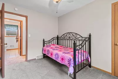 3722 Mackert Street, Manitowoc, WI 54220 - Photo 23