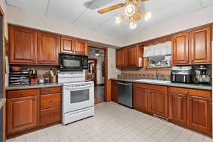 17 E 2nd St, Clintonville, WI 54929 - Photo 9