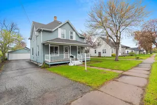 17 2nd St, Clintonville, WI 54929 - Photo 1