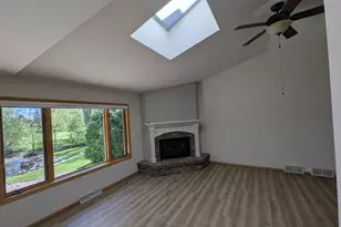 2721 W 9th Ave, Oshkosh, WI 54904 - Photo 5