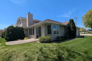 2721 W 9th Ave, Oshkosh, WI 54904 - Photo 3