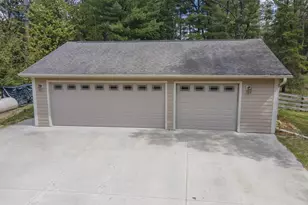 W9888 Buttercup Ct, Wautoma, WI 54981 - Photo 7