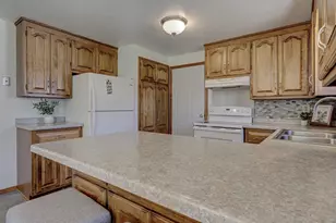 1625 E Sylvan Ave, Appleton, WI 54915 - Photo 21