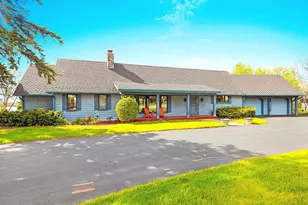 2512 Riverside Dr, Green Bay, WI 54301 - Photo 3